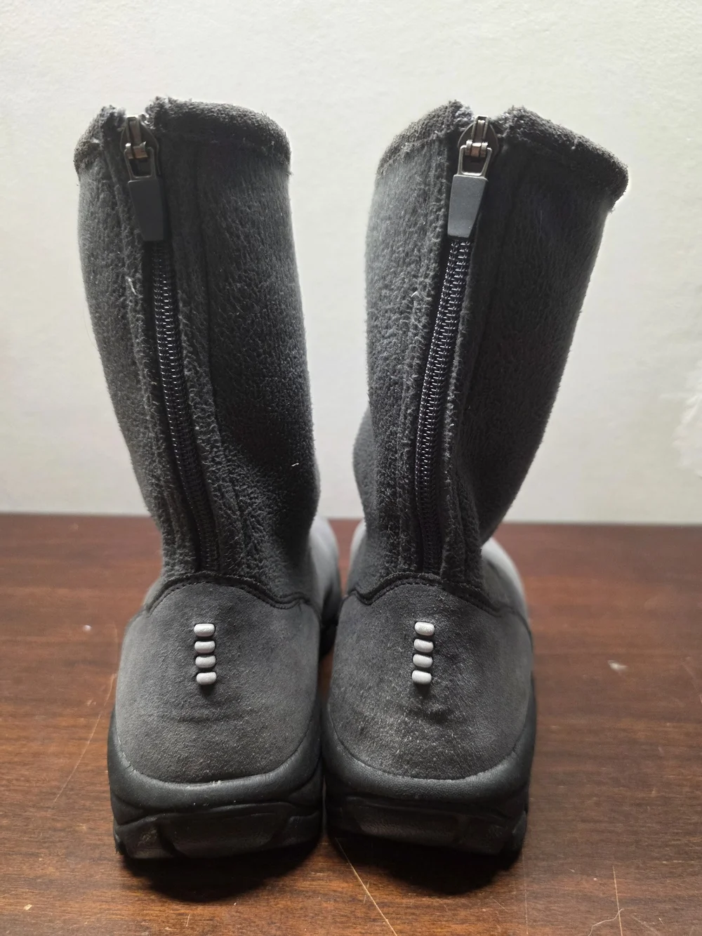 Lands' End Women's Gray Slip-On Winter Boots